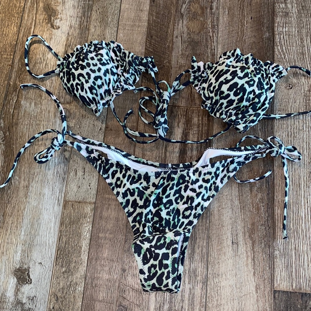 Cheetah print bikini set